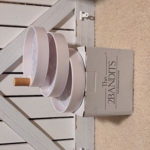 The 2Bandits jewelry holder